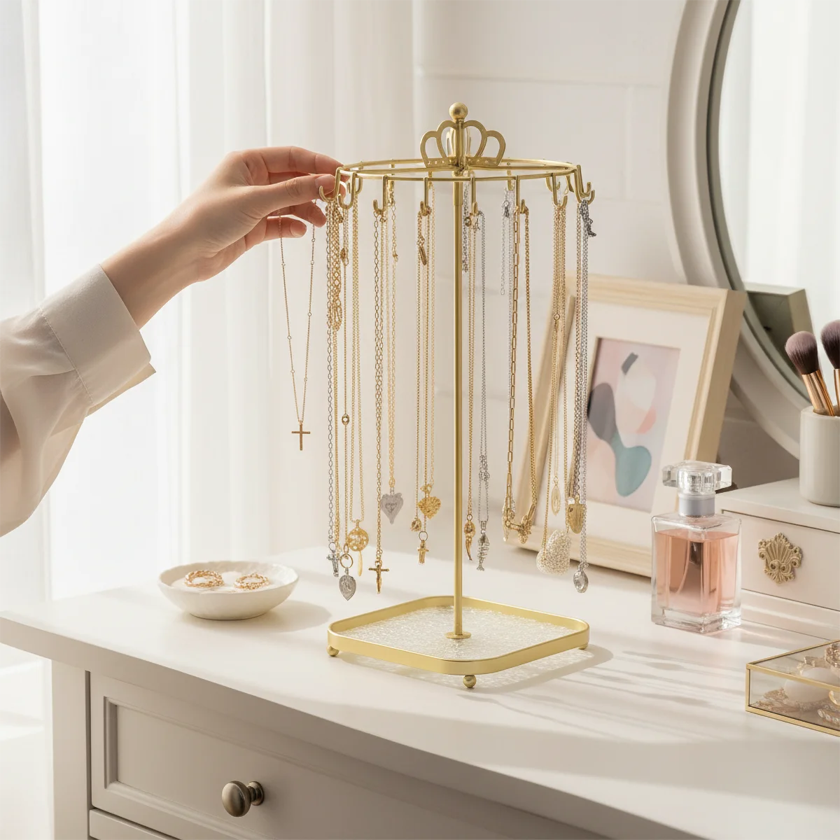 Gold Plated Jewelry - Stojak na biżuterię w kształcie żelaznej