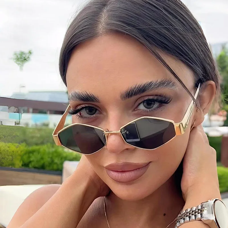 Modne, wielokątne okulary prze – Designer Sunglasses recenzja i cena
