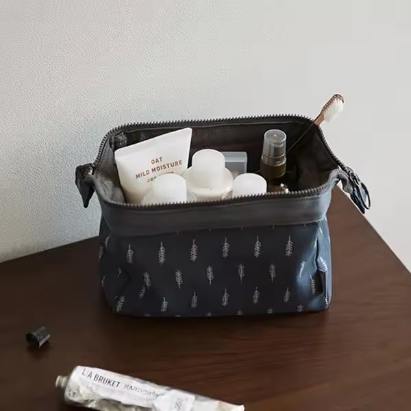 Nowa Modna Kosmetyczka Damska  – Travel Luggage Set recenzja i cena